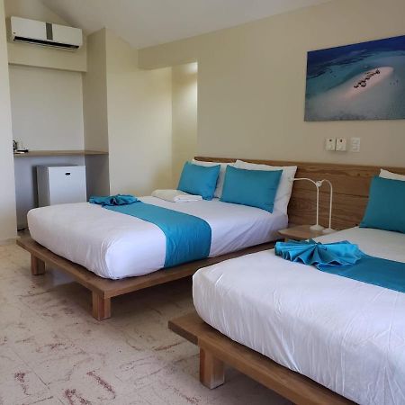 Paradise Island Beach Resort 푼타 루시아 외부 사진