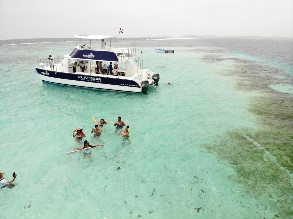Paradise Island Beach Resort 푼타 루시아 외부 사진