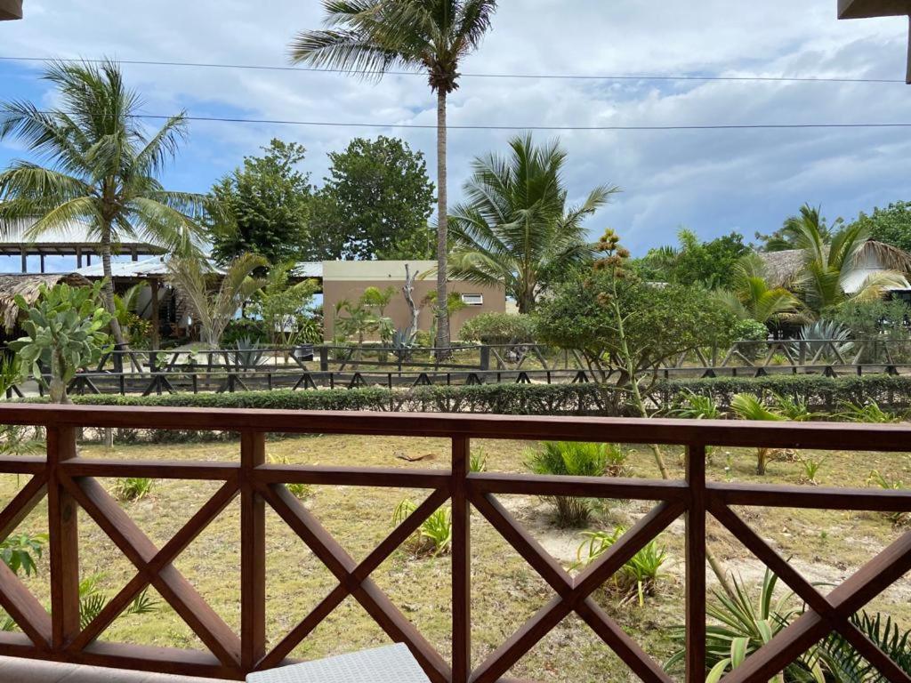 Paradise Island Beach Resort 푼타 루시아 외부 사진