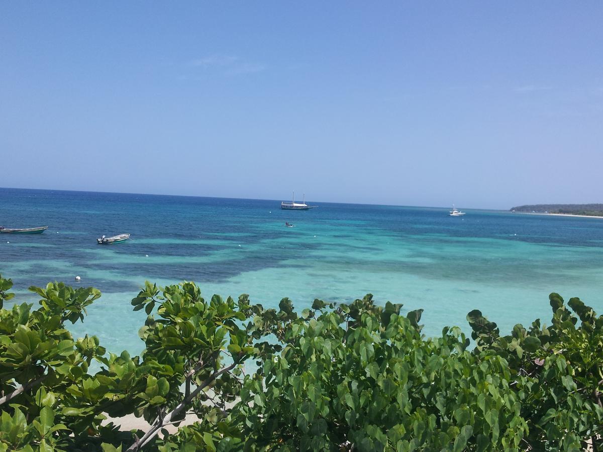 Paradise Island Beach Resort 푼타 루시아 외부 사진
